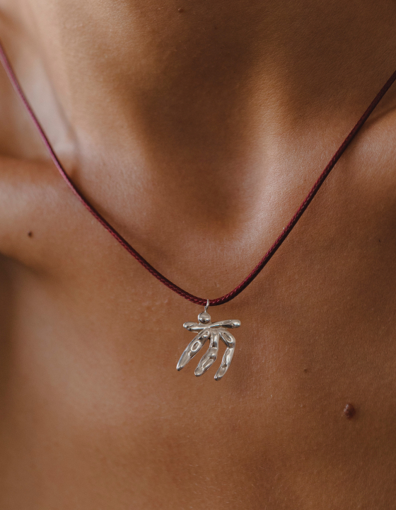 Подвеска Family на шнуре