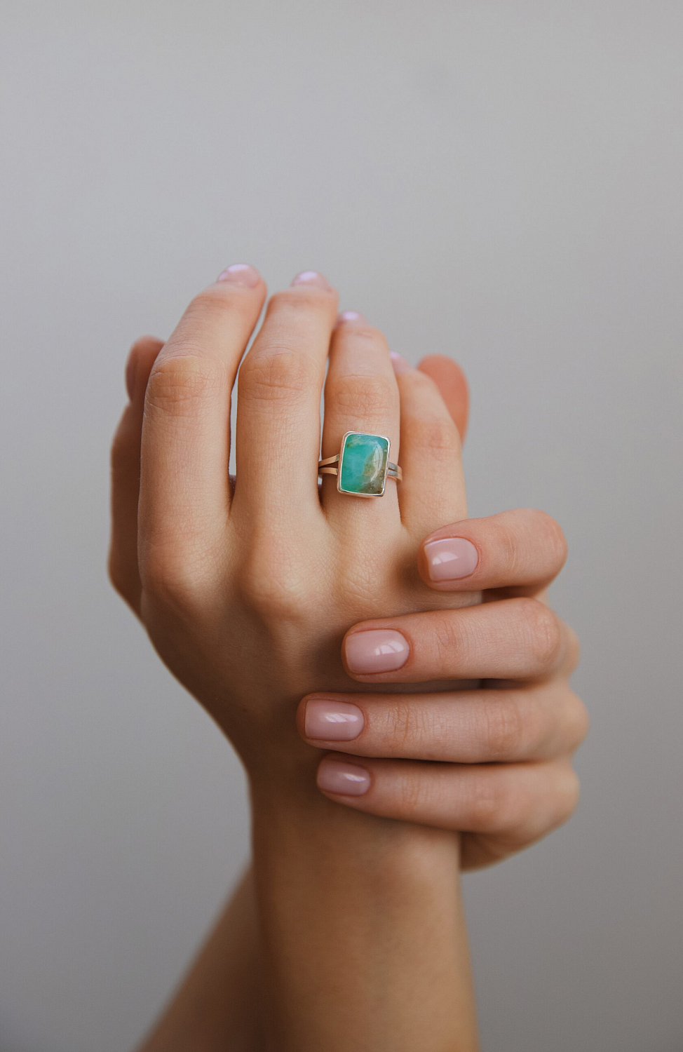 Кольцо с перуанским опалом