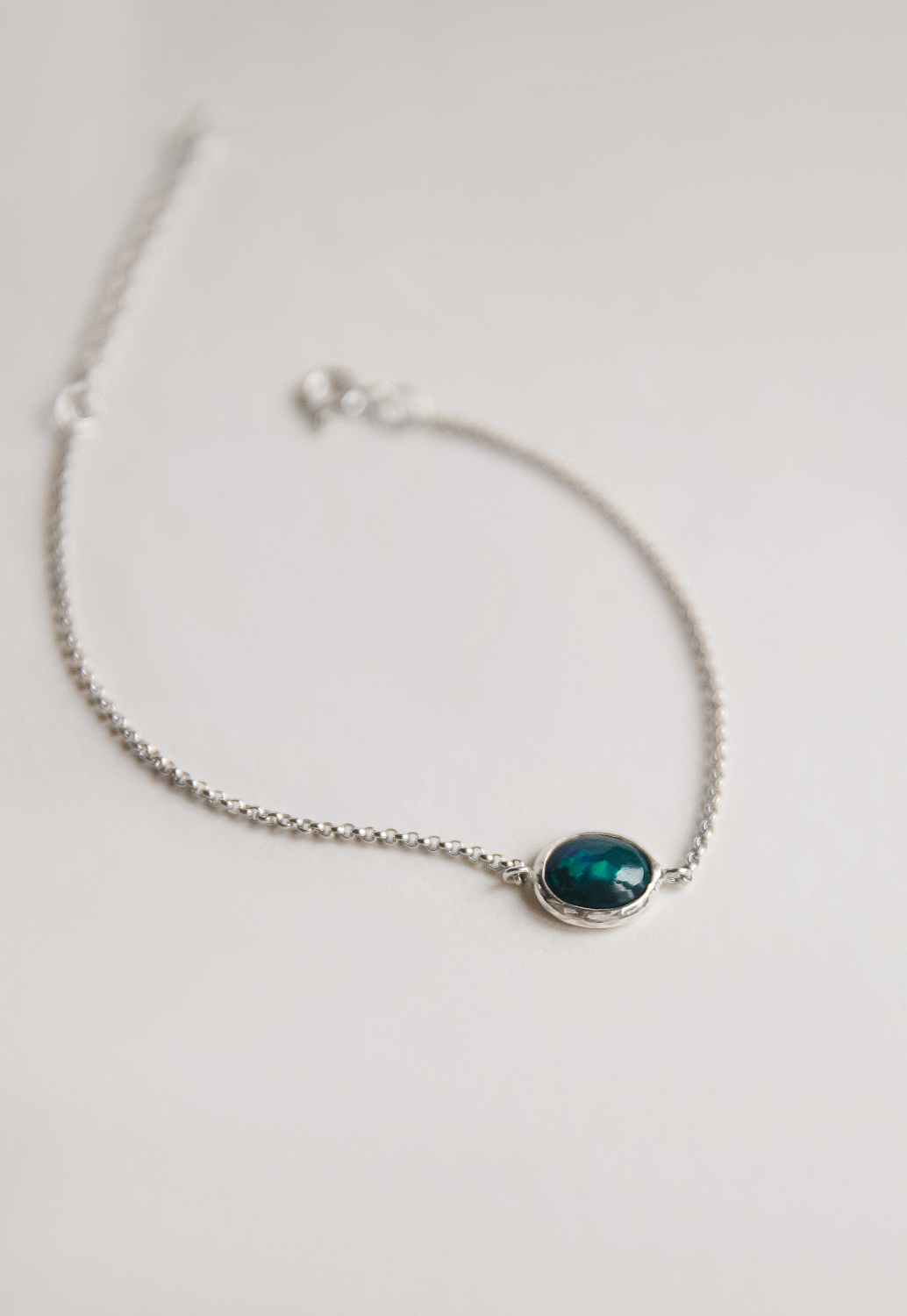 Браслет с эфиопским опалом