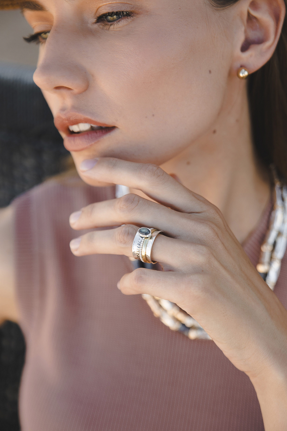 Кольцо-спинер с лабрадоритом