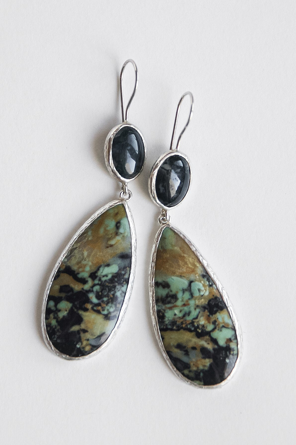 Серьги с агатом и офитом