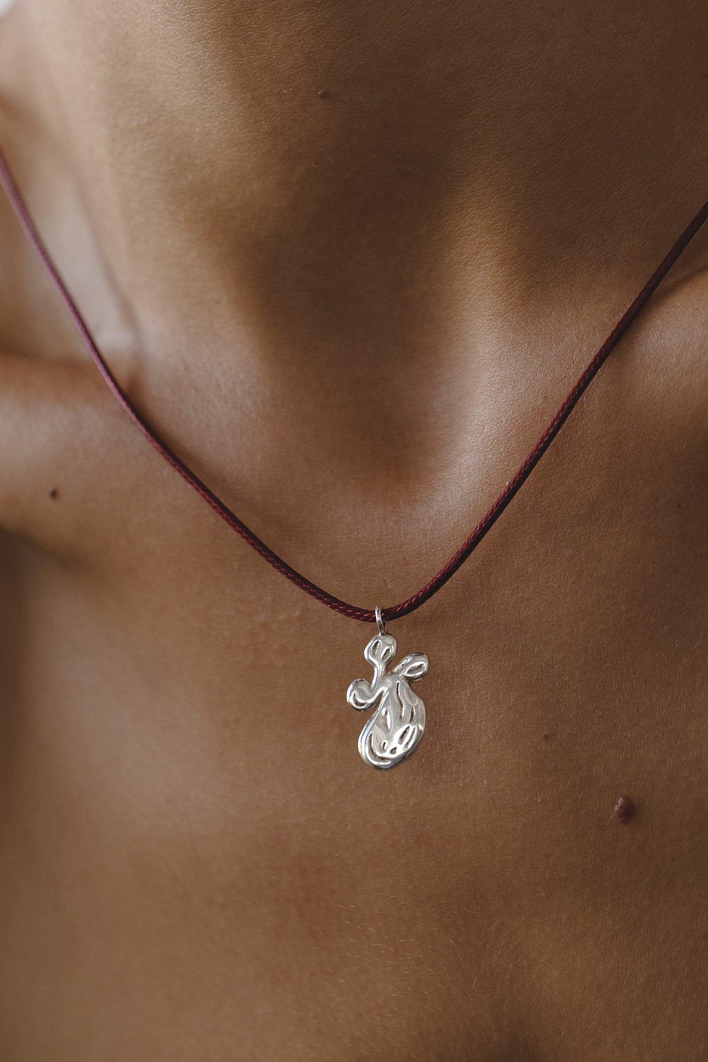 Подвеска на шнуре "Любовь"