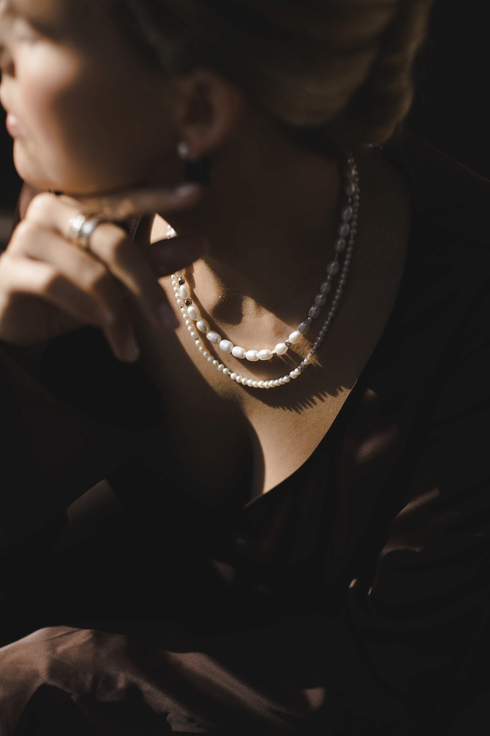 Жемчужная нить с бусинами