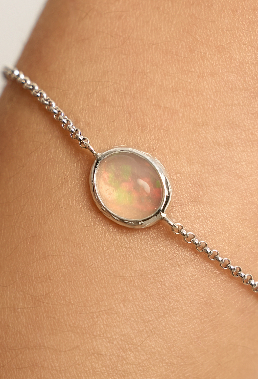 Браслет с эфиопским опалом