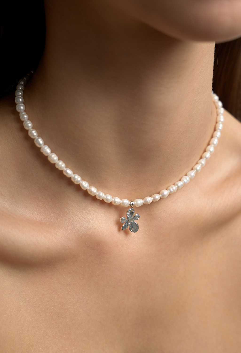 Жемчужная нить Флора